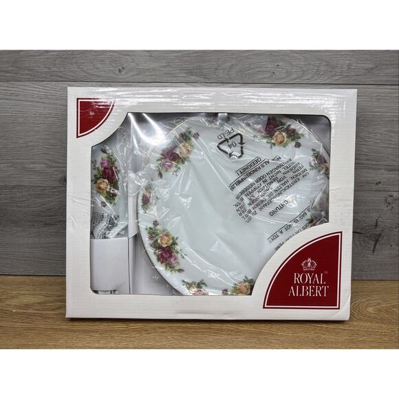 Royal Albert Old Country Roses Porcelain 11” Cake Plate with Server New in Box - Picture 1 of 7